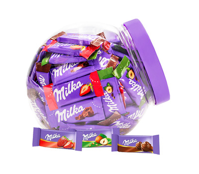 Milka Naps chocolademix - melk, hazelnoot & aardbei - 650g